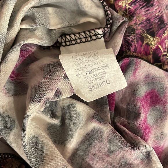 Halter top - Picture 3 of 4